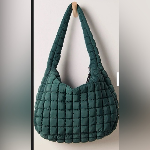 NWT Free People Movement Quilted Carryall Bag in Pine - Picture 2 of 7